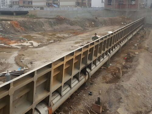 覆盖式支撑液压坝案例：复杂地形覆盖式支撑液压坝安装工程实拍整体外观 | 液压驱动 | 液压坝整体结构展示