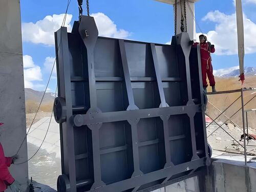 1.5m×6m 液压坝生产厂家_价格_上门安装整体外观 | 液压驱动 | 液压坝整体结构展示