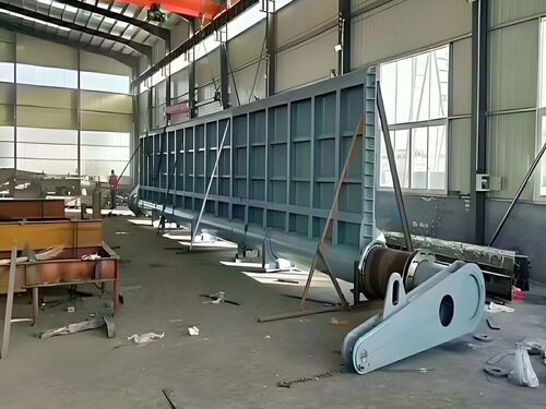 生态河道选自净化生态液压翻转坝靠谱吗？整体外观 | 液压驱动 | 水利设备整体结构展示