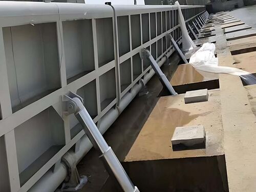 柔性液压坝抗冲击能力怎么样？洪水冲击测试整体外观 | 液压驱动 | 液压坝整体结构展示