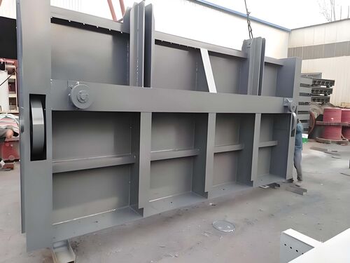 液压钢坝闸液压系统漏油怎么办？维修成本高吗？整体外观 | 液压驱动 | 钢坝整体结构展示